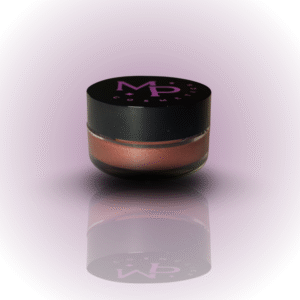 Kodu huuleläige metalne kirss